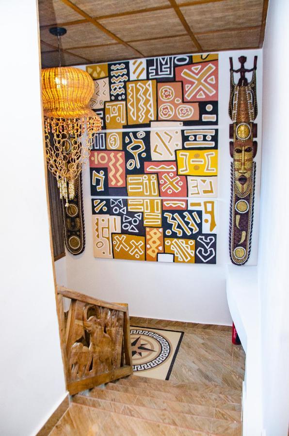 Ike'S Cultural Village Kumasi Exteriör bild